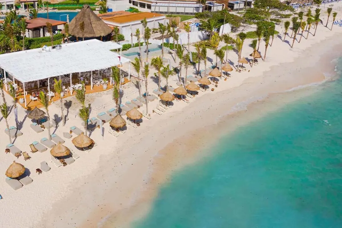 아파트 Akumal Seabreeze Private Hot Tub Beach Access 11 Pools 멕시코