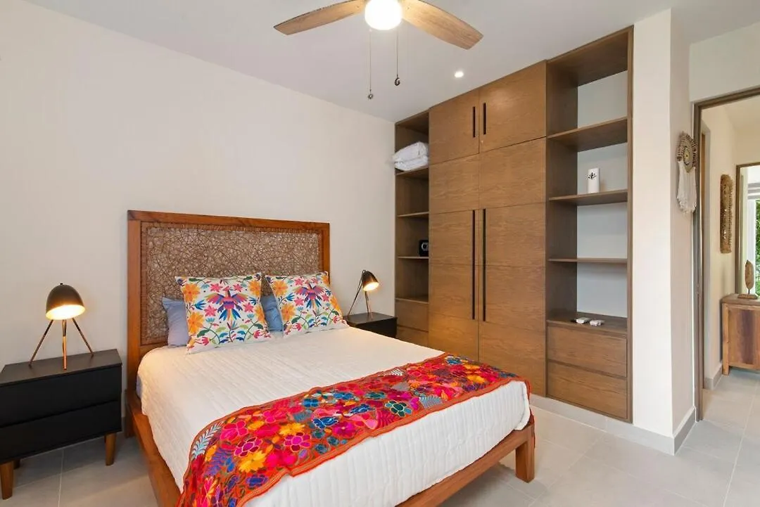 Akumal Seabreeze Private Hot Tub Beach Access 11 Pools Apartment
