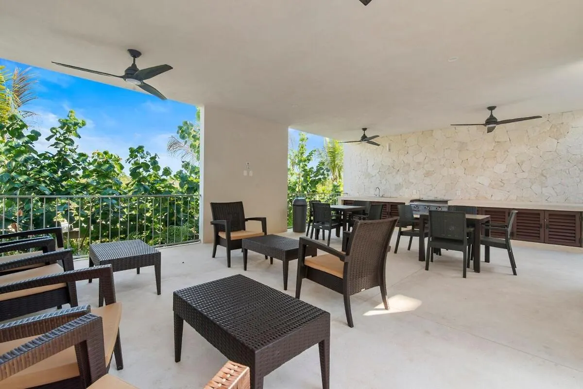Akumal Seabreeze Private Hot Tub Beach Access 11 Pools Mexico