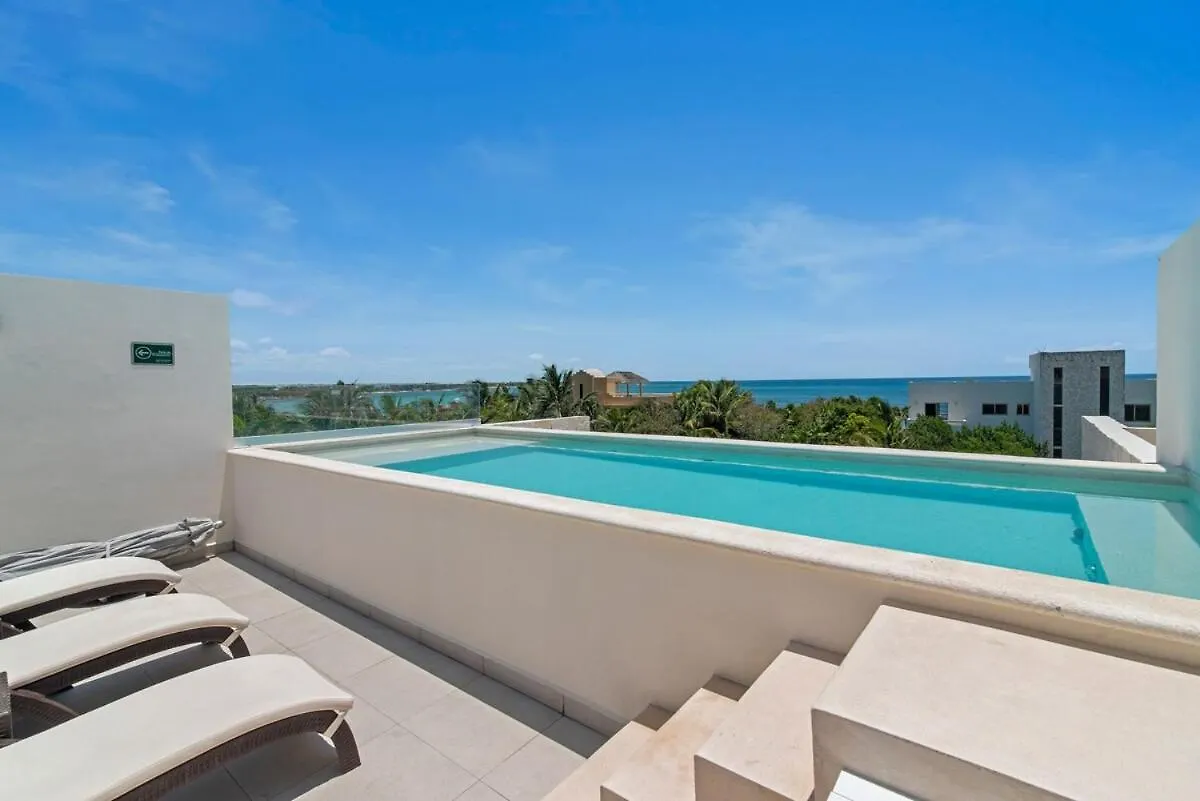 Akumal Seabreeze Private Hot Tub Beach Access 11 Pools 0*,  Mexico