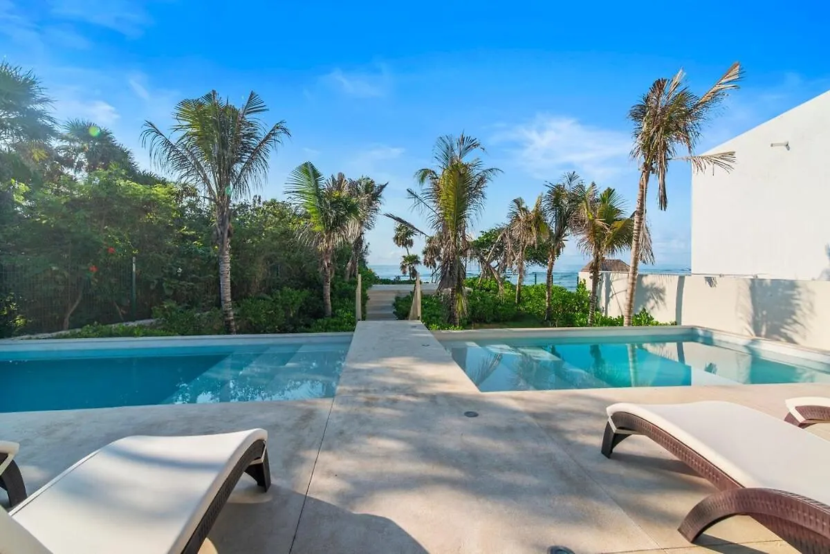 Akumal Seabreeze Private Hot Tub Beach Access 11 Pools Apartment
