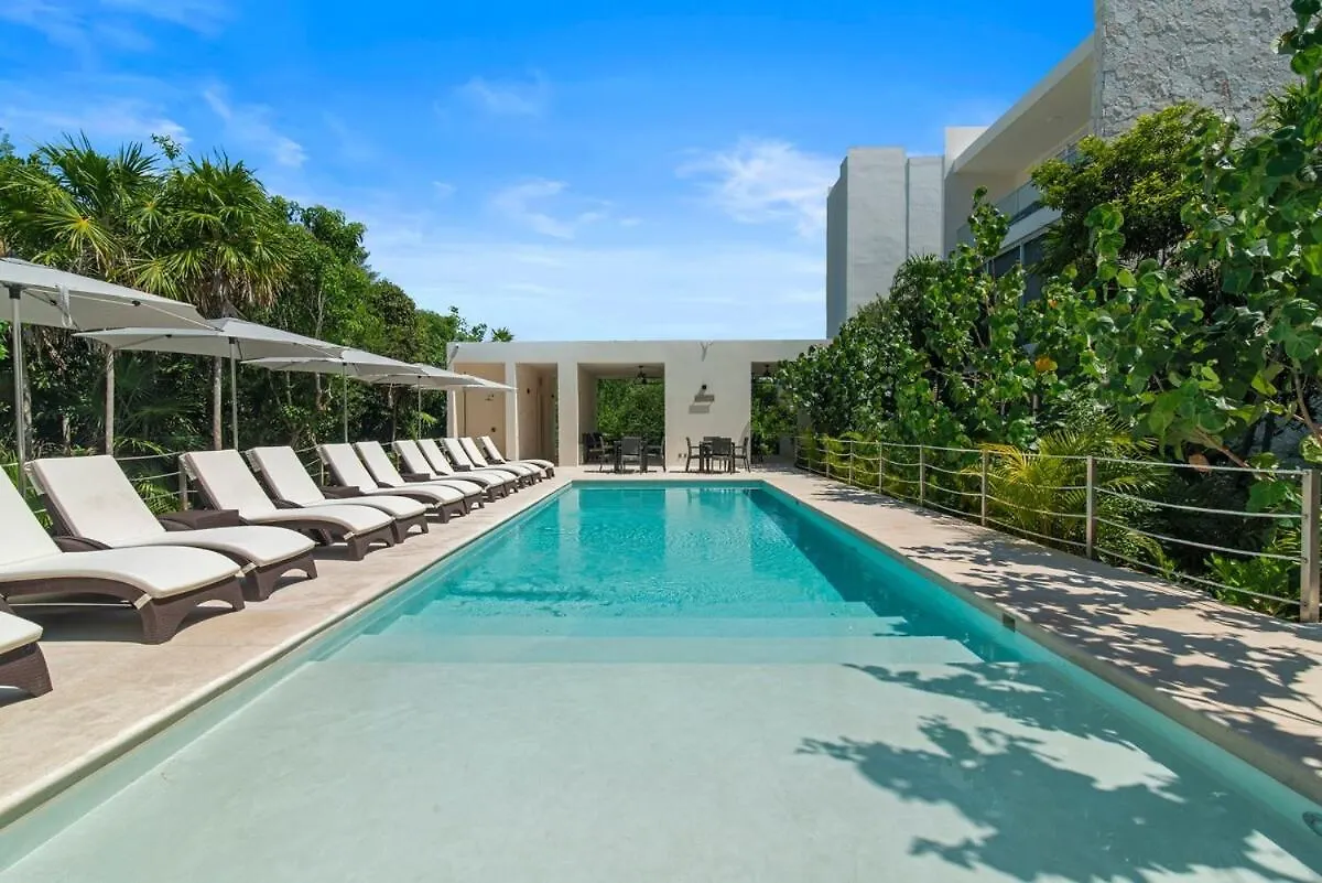 Akumal Seabreeze Private Hot Tub Beach Access 11 Pools Apartment